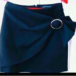ZARA BLACK  MINI SKIRT SIZE SMALL